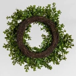 Hello Honey® 13" Green Boxwood Wreath -Michaels D322087S 9
